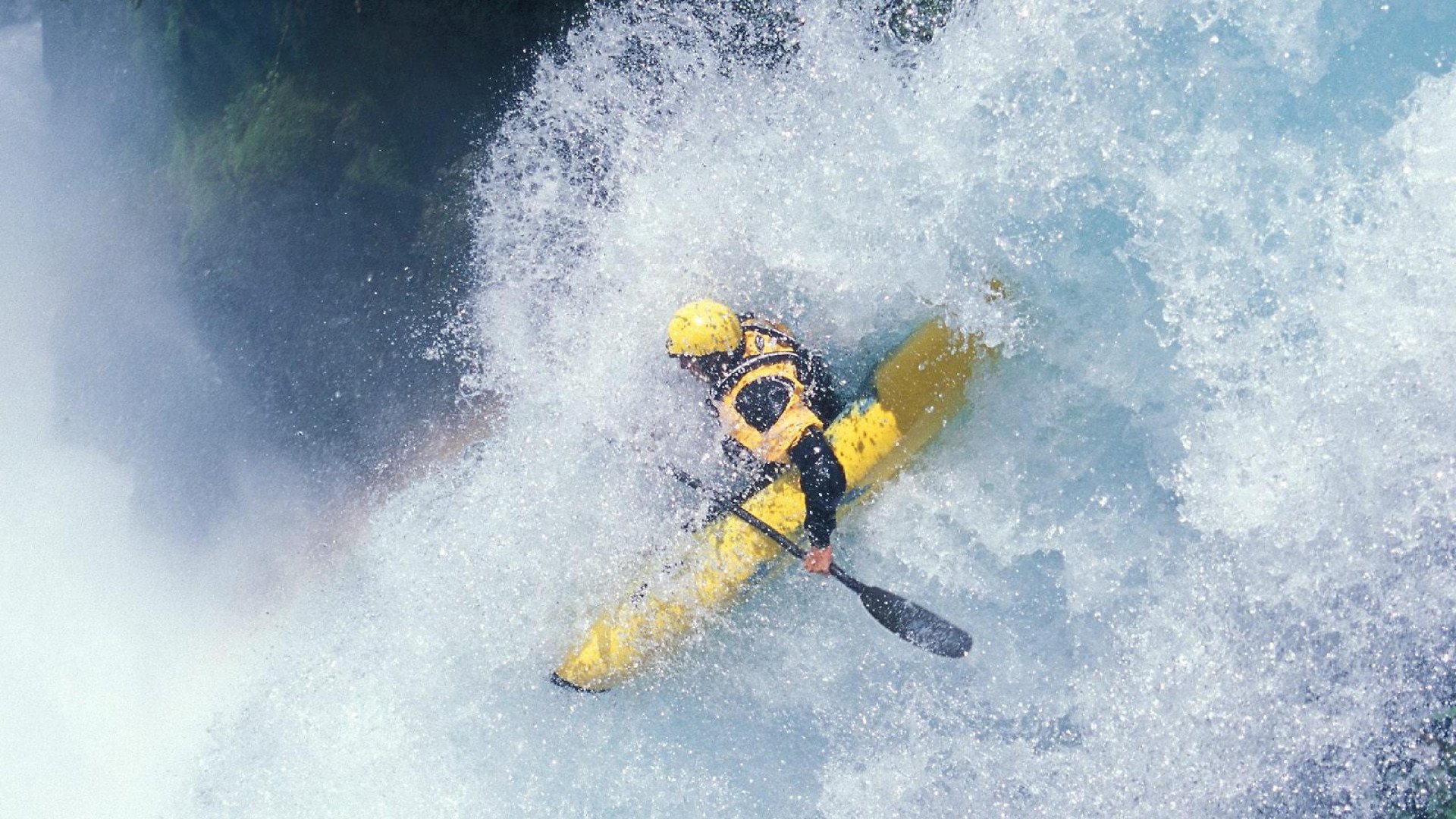 自由泳接力摩纳哥逆转取胜，自由泳接力决赛